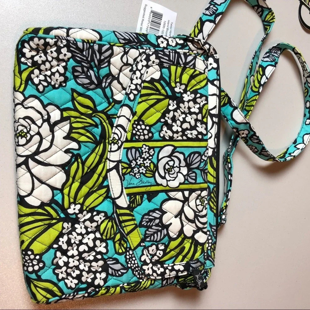 NWT Vera Bradley Island Blooms Tablet Hipster